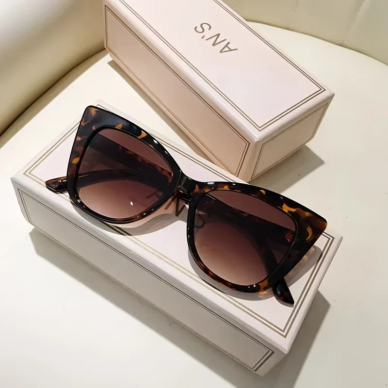 Women's cat's eye box simple gradient color matching Sunglasses-Joker fashion glasses