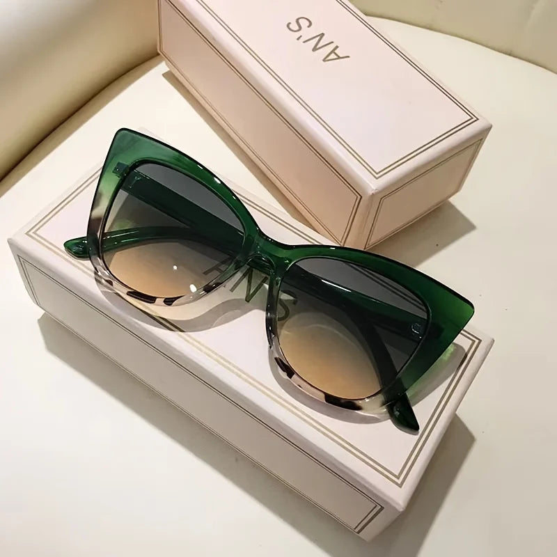 Women's cat's eye box simple gradient color matching Sunglasses-Joker fashion glasses