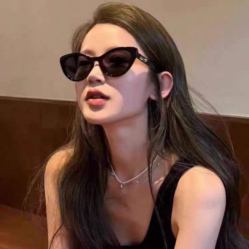 Fashion Cat Eye Women Sunglasses Luxury Brand Designer Black Leopard Small Frame Glasses UV400 Girl Letter Eyewear